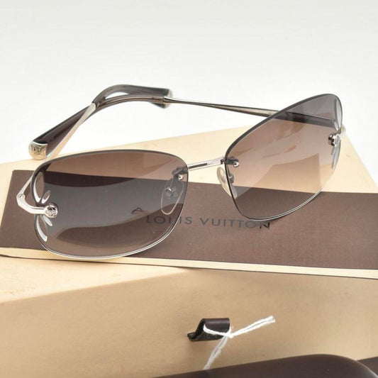 Louis Vuitton ‘Lily’ frameless sunglasses